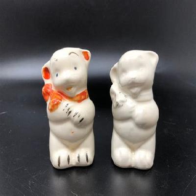 Bear White Shaker
