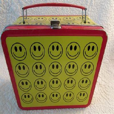 BIG SMILEY LUNCH BOX