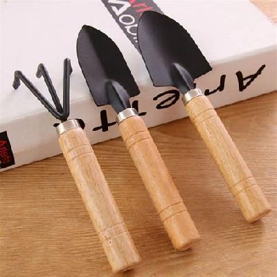 3- Pcs Metal Gardening Tool Set With Wooden Handle