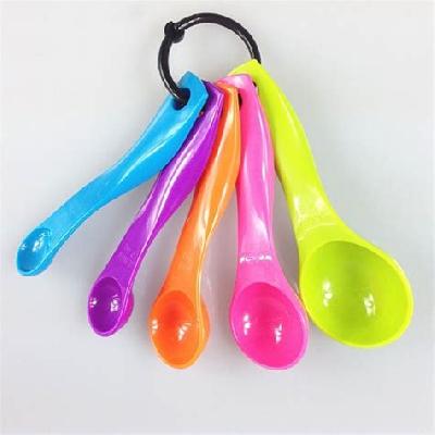 Plastic Measuring Spoons Set