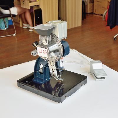 Double Eyelet Machine