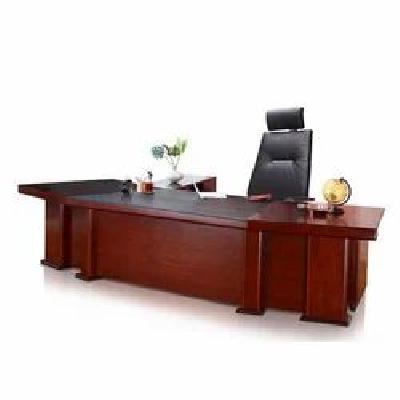 TNUMERO9 Executive Table