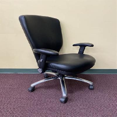 D1 HB-Executive Imported Chair