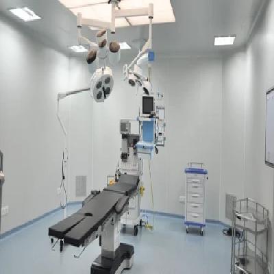 Modular OT Ceiling Light with Installation