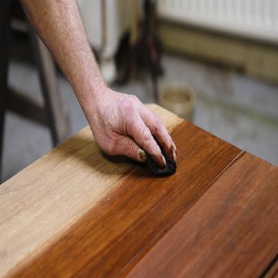 Wood Furniture Polishing Service