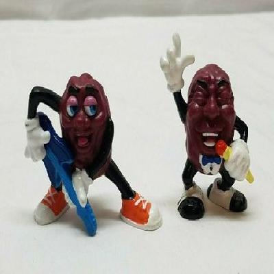 PVC Raisin Dog Showpiece