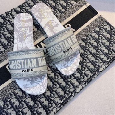 Ladies Designer Slippers