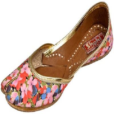 Ladies Flower Print Punjabi Jutti
