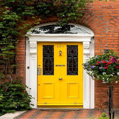 Decorative Italic Door