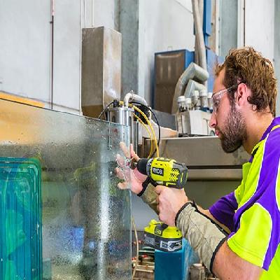 Glass Fabrication Service