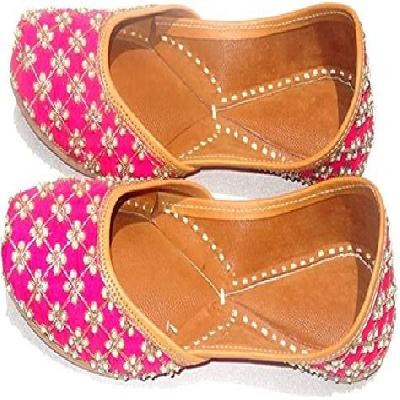 Ladies Light Pink Leather Punjabi Jutti