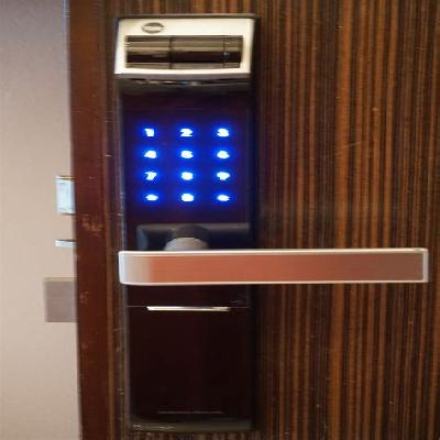 Yale YDM 4109 Digital Door Lock