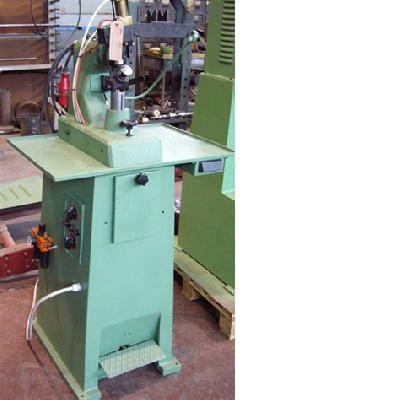 Sole Attaching Machine ZU-560