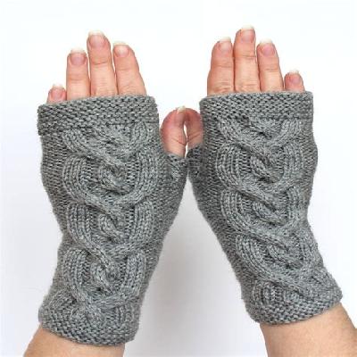 Knitted Hand Gloves
